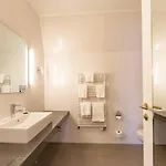Stratmanns Haus am See Hotel