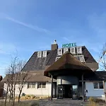 Hotel Haus Am See Hotel 4*