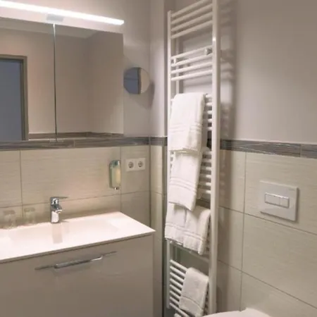 Haus Am 호텔 4*